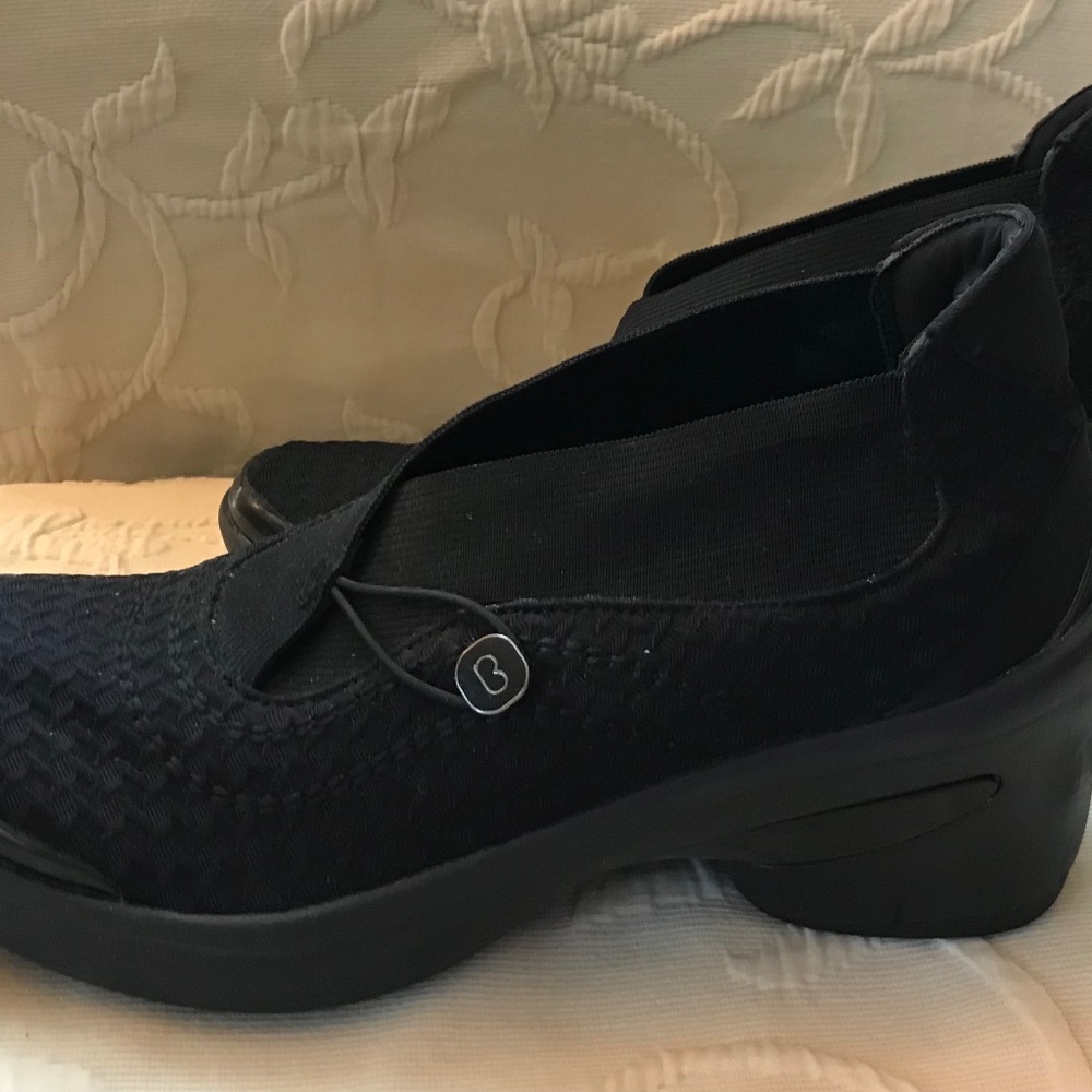 Bzees Washable Black Cloud Size 8.5
